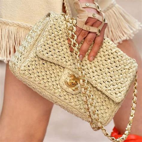 Crocheted chanel bag 